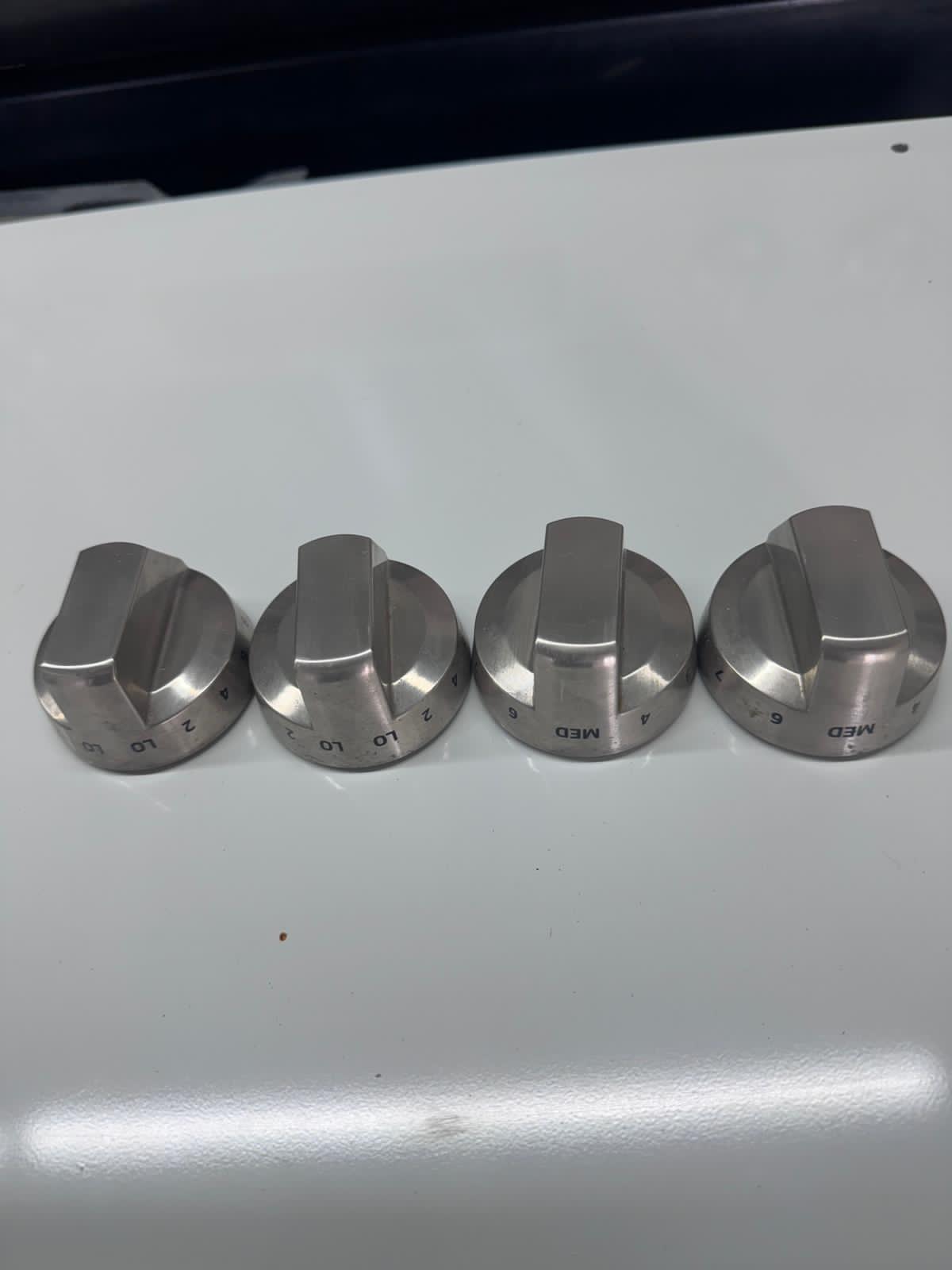 Samsung Range Dual Surface Element Knob DG94-01300B PACK OF 4 Samsung Range Dual Surface Element Knob DG94-01300B PACK OF 4